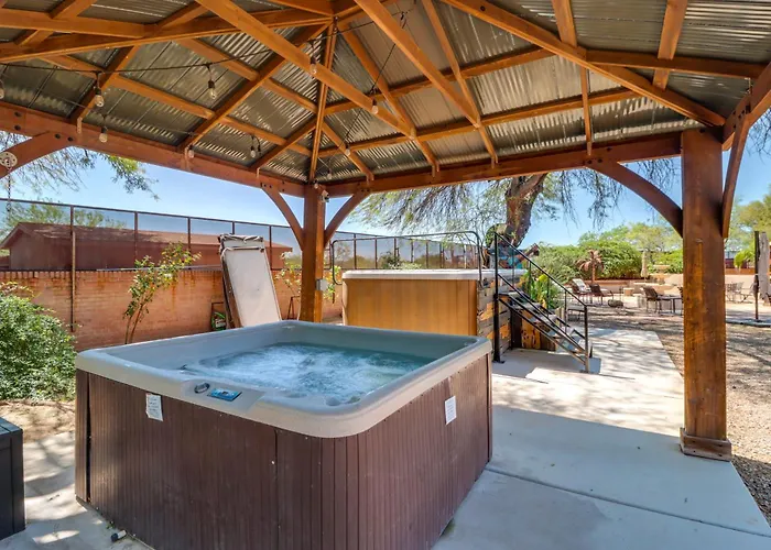 Swim Access & Outdoor Kitchen! Tucson