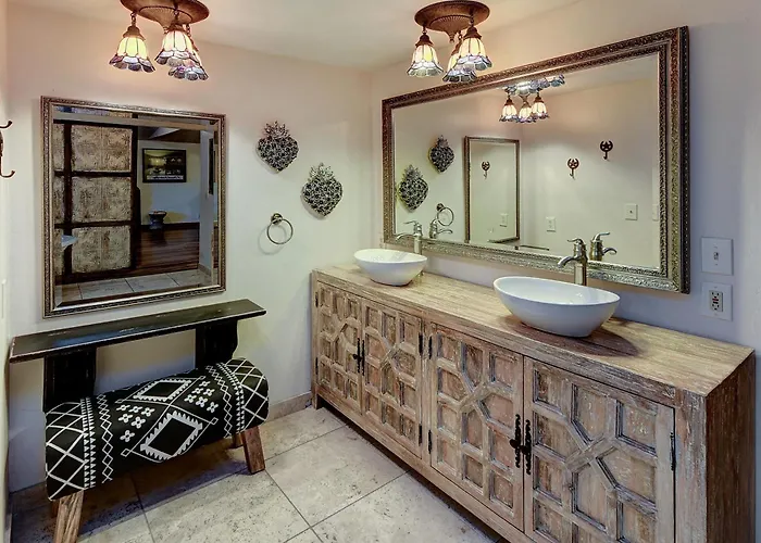 Casa vacanze Swim Access & Outdoor Kitchen!