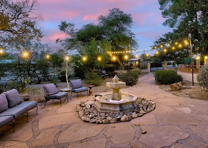 Swim Access & Outdoor Kitchen! * Tucson