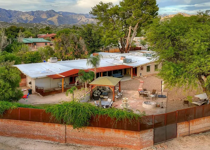 Swim Access & Outdoor Kitchen!